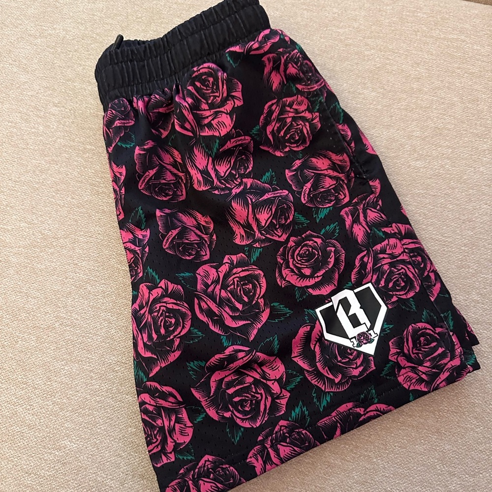 Baseball lifestyle rose shorts